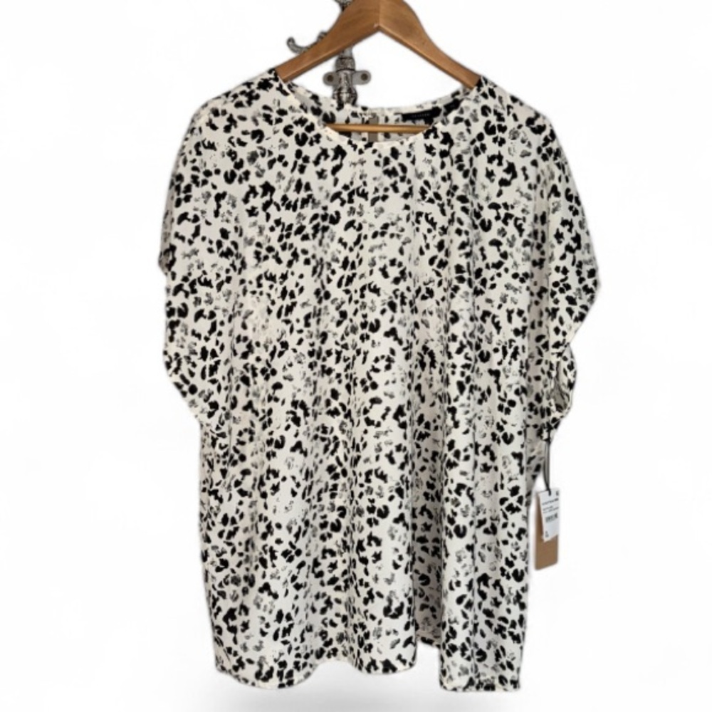 Halogen blouse polyester capped sleeve NEW abstract print NEW 3X ivory black
